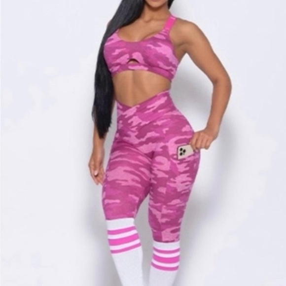 Bombshell Sportswear Pink Camo Set - Picture 1 of 4